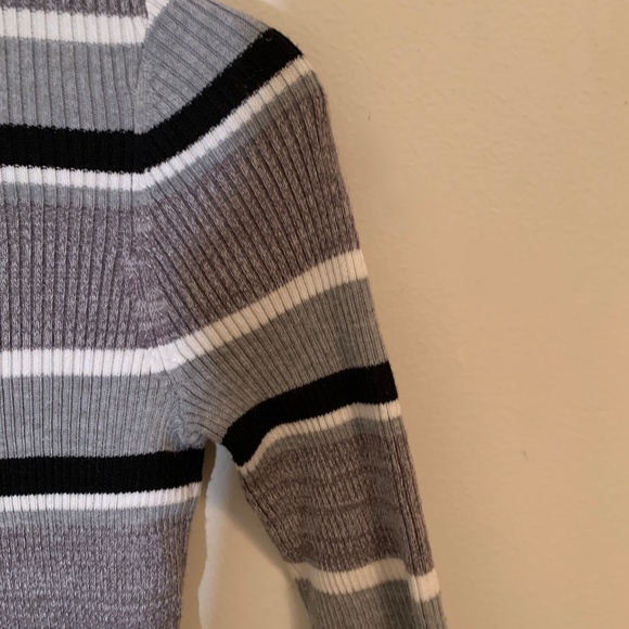 NWOT Long Sleeve Striped Bodycon Dress in Black, White & Grey- Size S - Picture 5 of 12